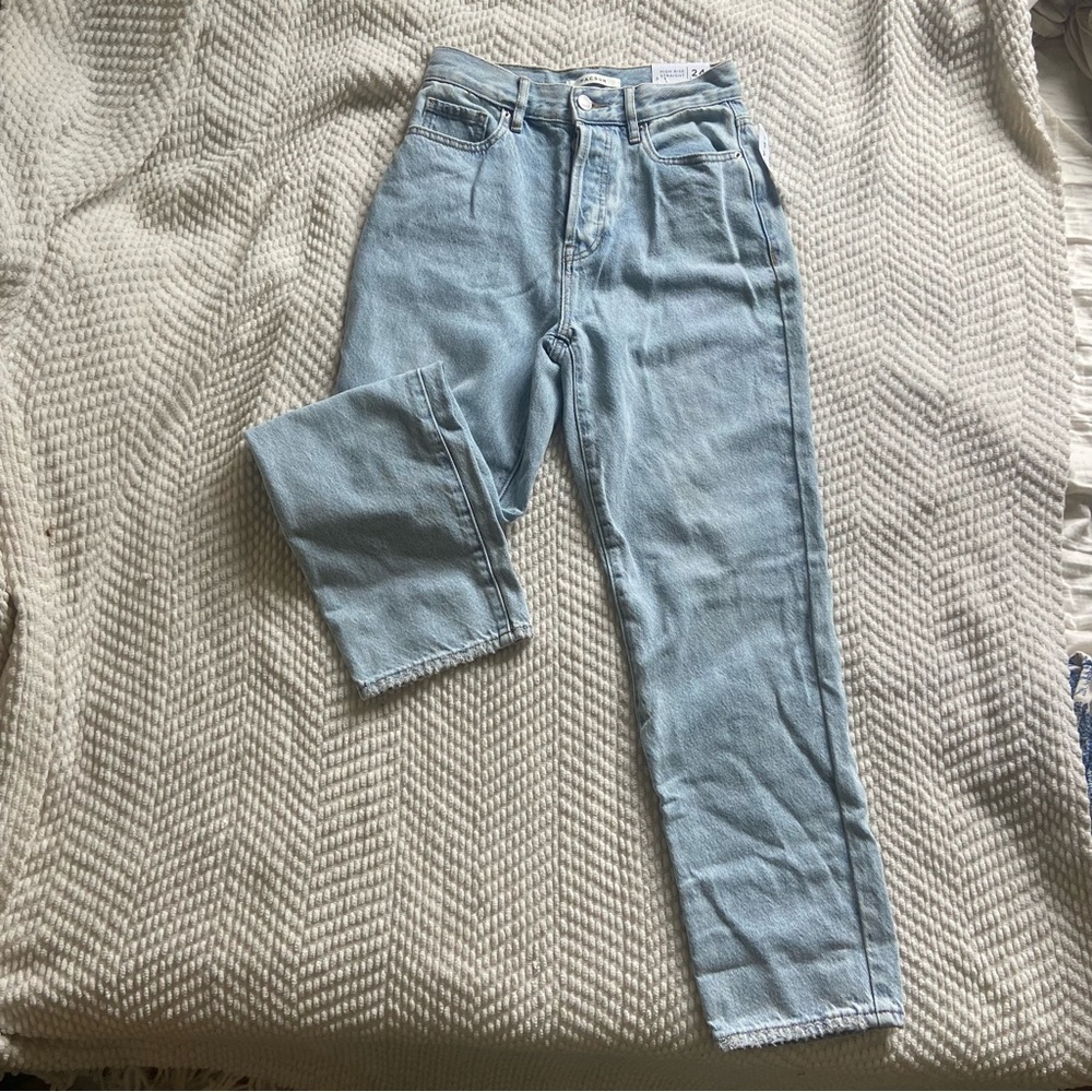 NWT PacSun high rise straight jeans - light wash in superb blue